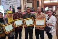 Foto : Foto : Penerima Penghargaan Program Kampung Iklim Kategori Utama Sertifikat Tahun 2024 