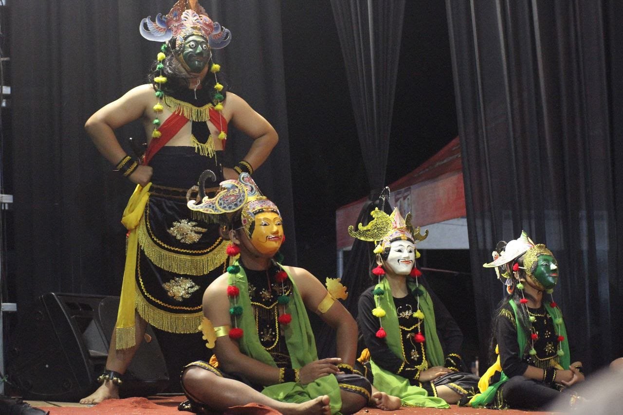 Film Dokumenter Topeng Malang Menolak Lupa, Ini Kata Arkeolog Malang, Dwi Cahyono WhatsApp Image 2024-09-29 at 02.40.12
