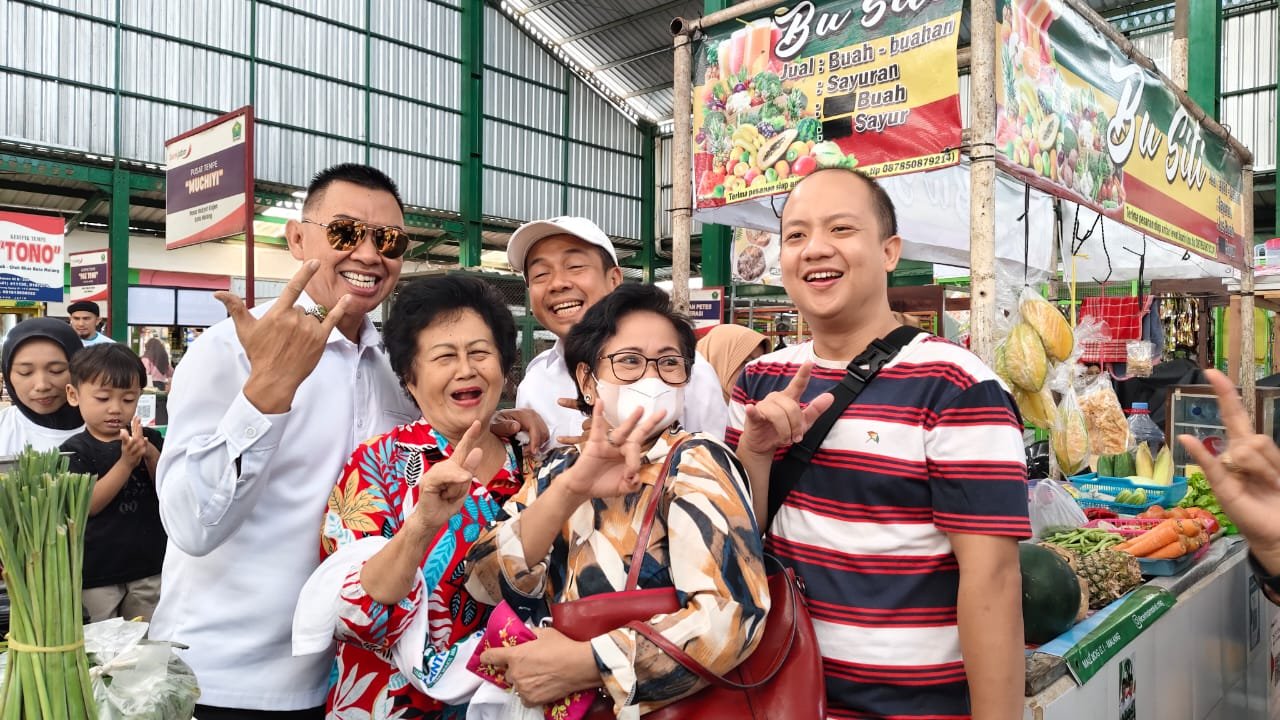 Berjiwa Merakyat, Abah Anton bersama Dimyati Sarapan Bareng di Pasar Klojen 1000290099