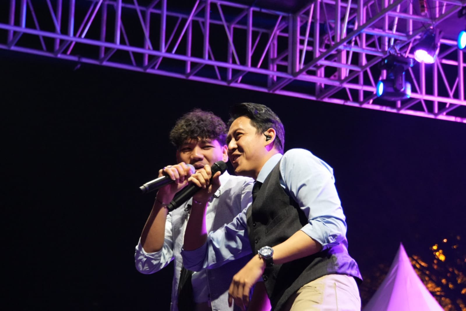 Penampilan Kahitna dan Yovie & Nuno Pukau Ribuan Mayarakat Kota Batu 1000311864