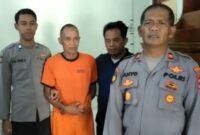Foto  pria berinisial PN (68), warga Desa Harjokuncaran, Kecamatan Sumbermanjingwetan diamanka aparat kepolisian