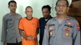 Foto  pria berinisial PN (68), warga Desa Harjokuncaran, Kecamatan Sumbermanjingwetan diamanka aparat kepolisian