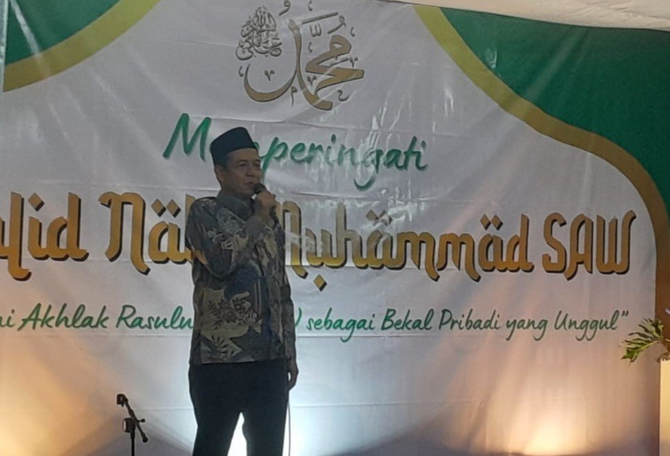 Hadiri Maulid Nabi di Tunjungsekar, Cawalkot Dimyati Ajak Warga Berfikir Cerdas di Pilwali Kota Malang 2024 WhatsApp Image 2024-10-13 at 08.19.21
