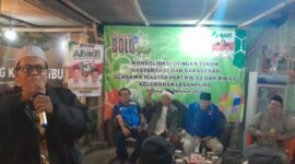 Foto : Konsolidasi dengan tokoh masyarakat dan sarasehan bersama masyarakat RW 3 dan RW 7 kelurahan Lesanpuro 