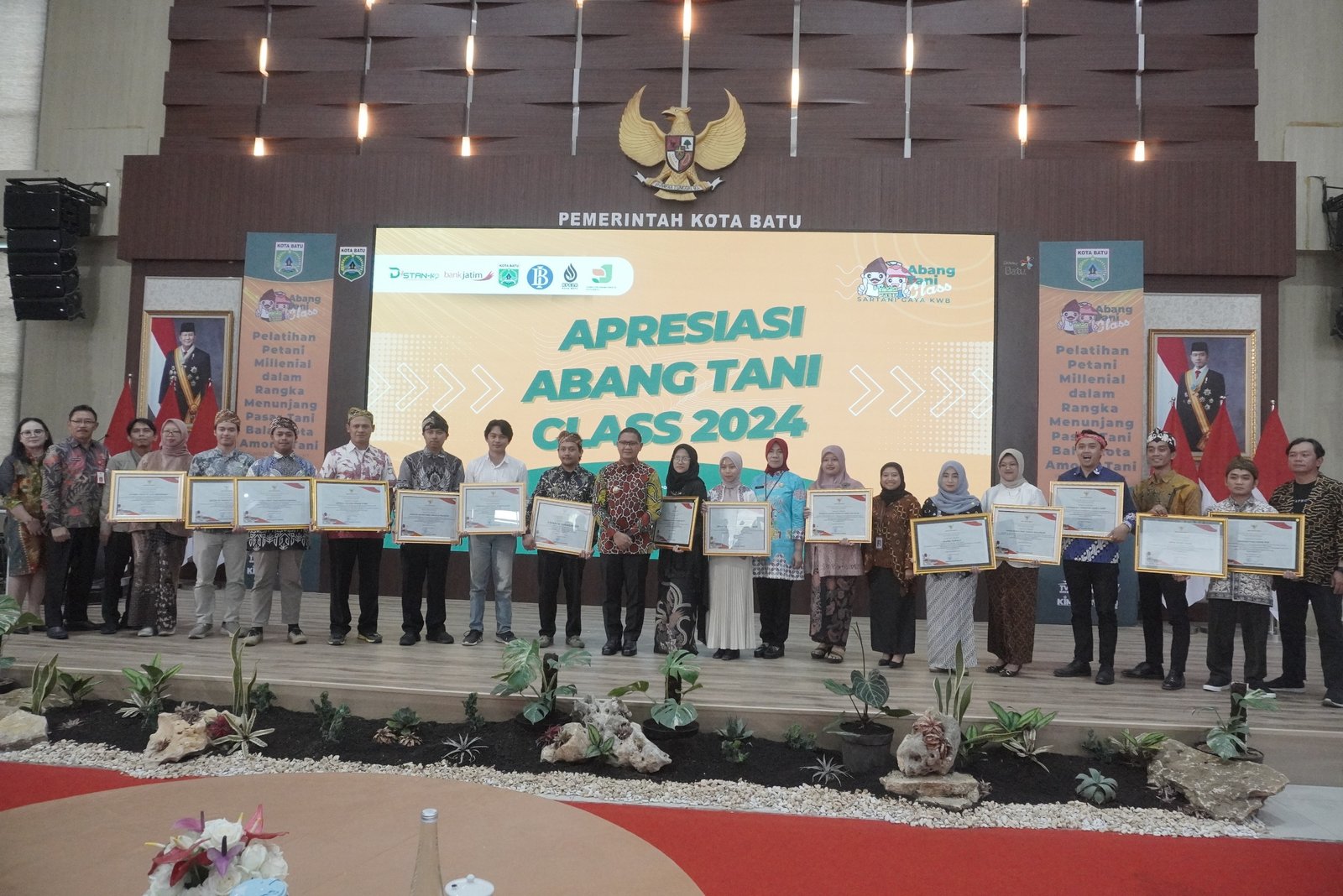Apresiasi Abang Tani Class 2024; Inovasi Pertanian untuk Masa Depan 1000398087