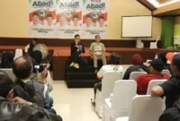 Foto : Abah Anton dan Dimyati saat diskusi bersama ratusan para driver ojek online di Kota Malang