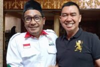Foto :  Cahyadin atau Gus Dien bersama Abah Anton