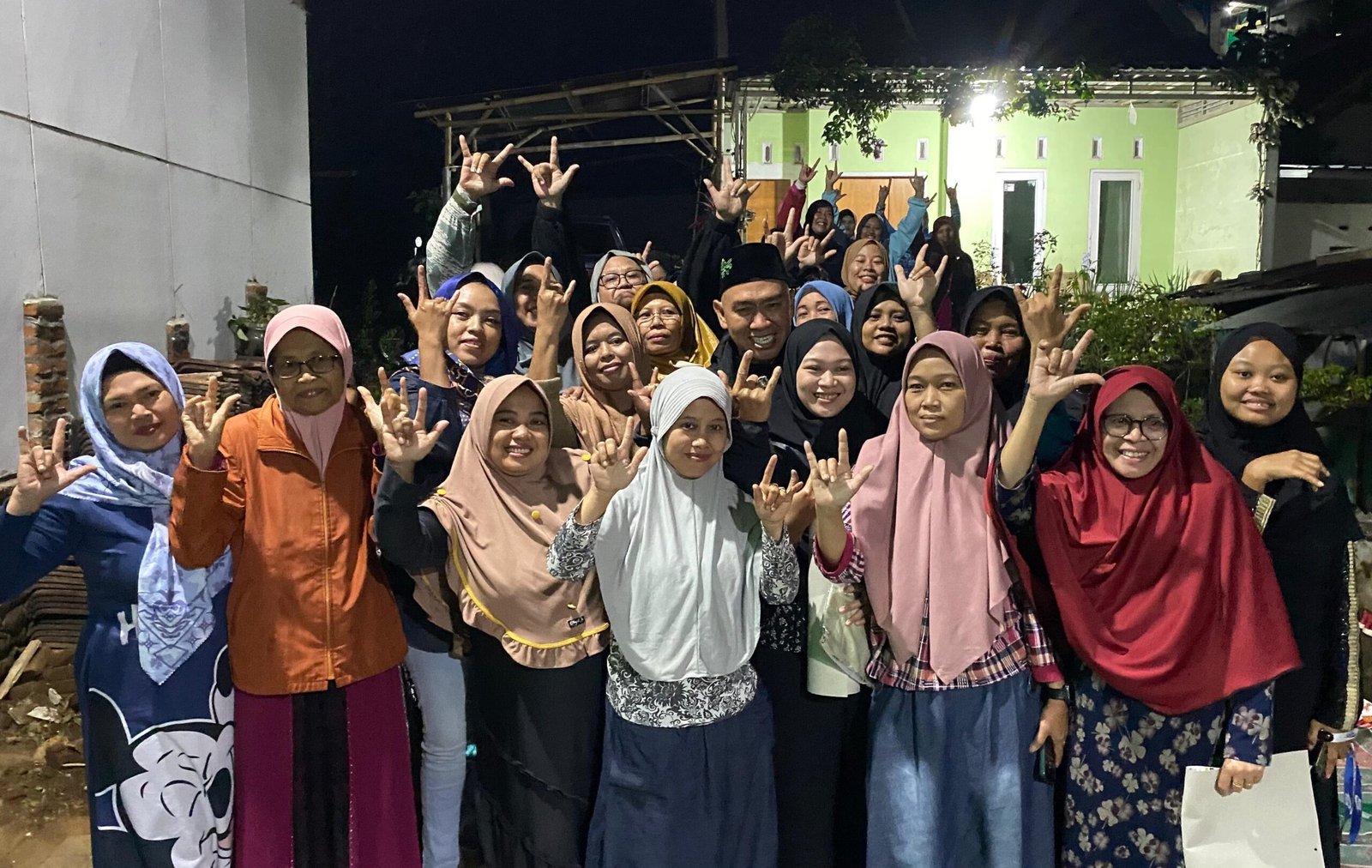 Warga Klayatan Sukun Berharap Abah Anton Bisa Lanjutkan dan Kembangkan Lagi Sektor Pariwisata WhatsApp Image 2024-11-04 at 19.43.17