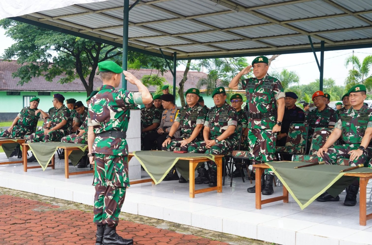 Kasdivif 2 Kostrad Pimpin Upacara Penyerahan Simbol Yudha Wastu Pramuka Jaya di Peringatan Hari Juang Infanteri Tahun 2024 IMG-20241216-WA0096