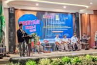 Ket foto. Penutupan KKN Tematik dengan program Santrinova yang ditutup oleh Rektor Universitas Raden Rahmat Malang Drs KH Imron Rosyadi Hamid, SE, MSi