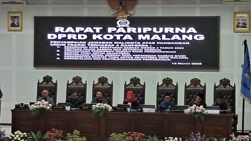 DPRD Kota Malang saat menggelar Rapat Paripurna pada Rabu (12/3/2025)