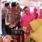 Kapolres Pasuruan, AKBP Jazuli Dani Iriawan saat membuka Pasar Murah di Mapolres Pasuruan (20/03)