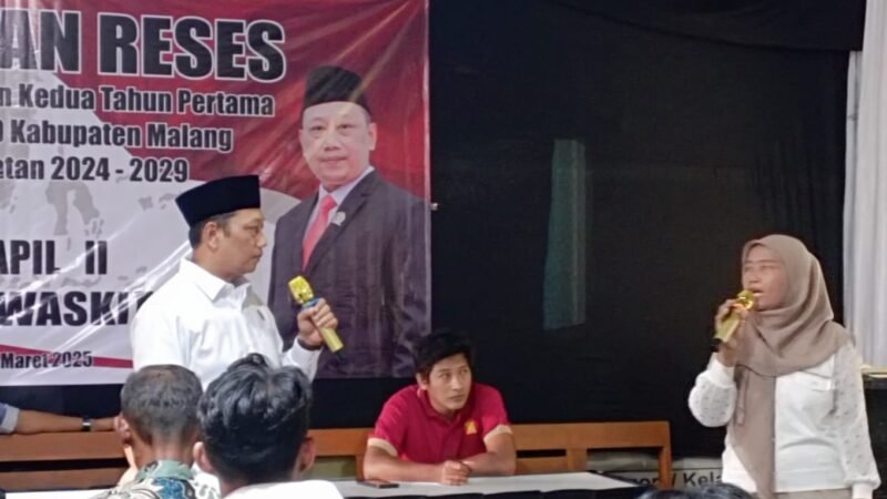 Aris Waskita Saat reses dan berdialog dengan warga (20/03)