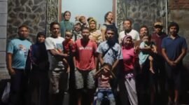 Keterangan : Sandy Setiawan bersama Keluarga besar Part Civic Malang (24/03)