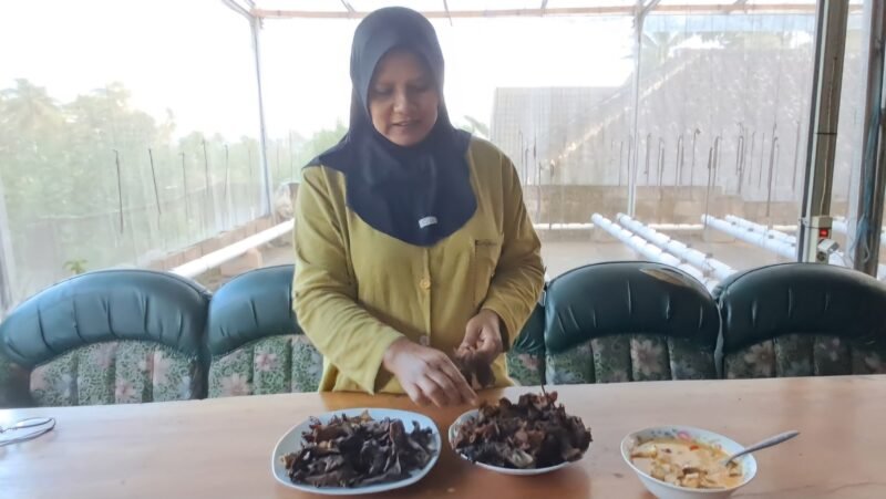 Faryani Pengrajin Klingking Dukuh Lopawon, Desa Kebobang, kecamatan Wonosari Kabupaten Malang