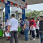 Tim Gabungan yang terdiri dari Unit Tipidter Satreskrim Polres Malang, Disperindag Kabupaten Malang, UPTD Metrologi Legal, Pertamina, serta perwakilan Hiswana Migas saat melakukan pengecekan di SPBU Patal Lawang (09/04).

Keterangan: dok u-hmsresma
