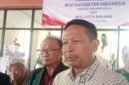Wali Kota Malang Wahyu Hidayat (kanan), DR. dr. H Sugiharta Tandya Sp. PK (kiri)