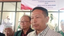 Wali Kota Malang Wahyu Hidayat (kanan), DR. dr. H Sugiharta Tandya Sp. PK (kiri)