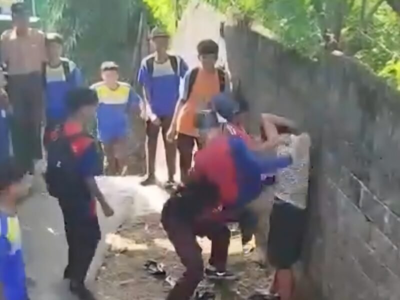 [foto tangkapan layar dari video yang beredar. -glorian]