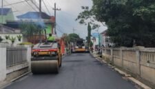 ket foto. jalan linkkar Ampeldento Kecamatan Pakis saat pelaksanaan pekerjaan