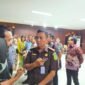 Ket. Foto : Kejari Kota Malang Tri Joko, S.H., M.H. hadir dalam Sidang Terpadu Perwalian di MPP Kota Malang yang menetapkan 25 anak resmi mendapatkan wali sah, Kamis (28/8/2025).