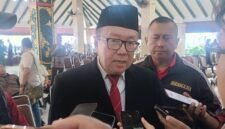 Ket foto. Kepala Dinas Kesehatan Kabupaten Malang, drg Wijanto Wijoyo saat memberikan keterangan usai pelantikan 