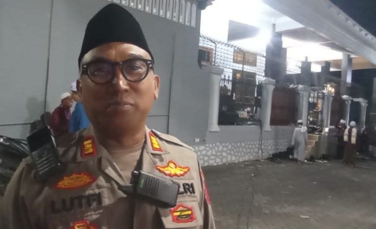 ket foto. Kapolsek Lawang AKP Lutfi saat ditemui ayak media usa acara Lawang Bersholawat