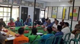 Ket foto. Perumda Tirta Kanjuruhan Malang saat menggelar rapat koordinasi dengan Forkopimcam Gondanglegi