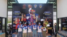 Ket foto. Para rider yang memenangkan kejuaraan nasional motocross 2025 dalam rangka HUT TNI ke 80