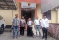 Dik foto : Korban pelapor di dampingi YLBH Sarana Keadilan Rakyat di Mapolres Pasuruan