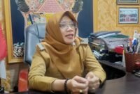 Ket foto. Kepala Desa Sumberporong Kecamatan Lawang, Idhiningrum saat ditemui awak media usai pertemuan dengan Wakil Bupati Malang Hj Lathifah Shohib