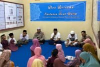 Dok foto, Kapolsek kejayan bersama anak yatim