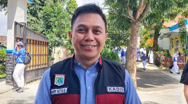 Ket foto. Kepala Dinas Kependudukan dan Pencatatan Sipil Kabupaten Malang, Harry Setya Budi, S.STP., M.Si.