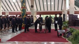 Ket foto. Bupati Malang, H.M Sanusi saat melantik dan mengambil sumpah Pejabat Tinggi Pratama di Lingkungan Pemerintah kabupaten Malang 