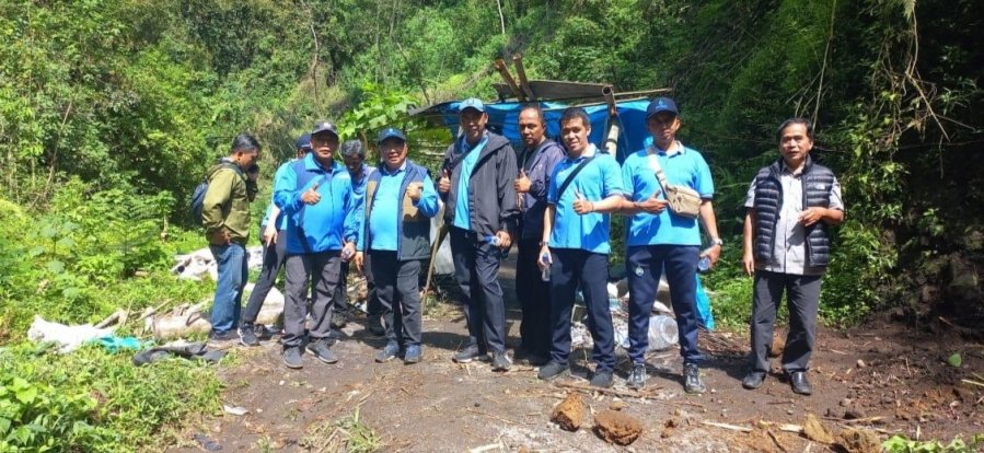Menjaga Aliran, Menjaga Warisan, Perumda Tirta Kanjuruhan Perkuat Akses Jalan Menuju Sumber Pitu IMG_20251106_120554