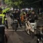 Ket foto. Polresta Malang Kota menggelar Patroli Blue Light skala besar, ratusan motor langgar aturan ditindak tegas