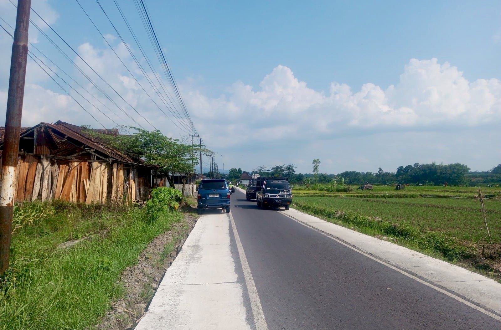 Jalan Kasembon–Mendalan Tuntas Dikerjakan, Bina Marga: Akses Transportasi dan Ekonomi Kini Jauh Lebih Lancar Oplus_16908288