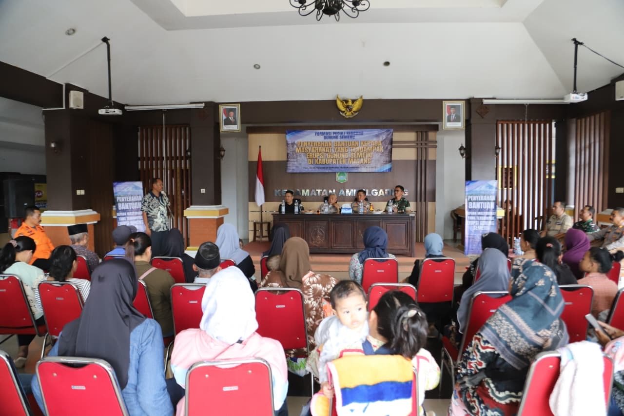Formasi Kabupaten Malang Salurkan Bantuan Kemanusiaan untuk Penyintas Erupsi Semeru di Ampelgading