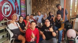 Ket foto. Komunitas yang tergabung Ngalamalang gelar peduli Sumatera