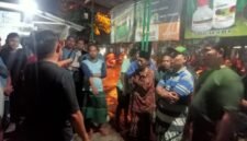 Dokumen foto : Paguyuban PKL Bangil saat berkumpul protes di depan Pasar Bangil