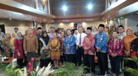 Ket foto. Bersama anggota DPRD kabupaten Malang Komisi I, Busilan saat sosialisasi Wawasan Kebangsaan dan Kebhinekaan 