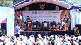 Ket foto. Bupati Malang saat menghadiri peluncuran Madrasah Membatik di MTsN 7 Tumpang 
