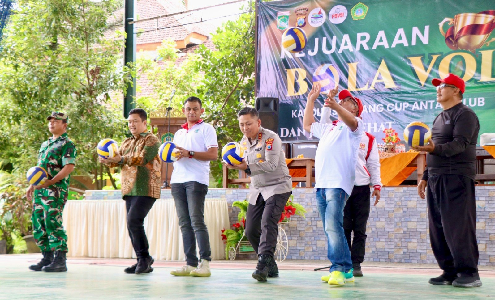Kejuaraan Bola Voli Kapolres Malang Cup 2025 Resmi Bergulir, 502 Atlet Bertarung Rebutkan Trofi Bergengsi Oplus_16908288