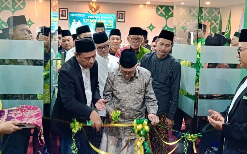 Ket foto. Peresmian gedung baru LP Ma'arif NU Kabupaten Malang oleh ketua Prof.Dr.H. Abdul Malik Amrullah didampingi Ketua PCNU, KH Hamim Kholili dan sesepuh Ma'arif 