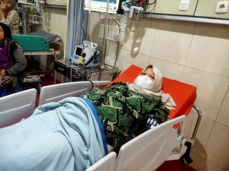 Ket foto. Pasien yang memerlukan uluran bantuan saat ini masih di rawat di RSUD Kanjuruhan Malang 