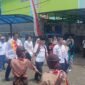 Ket foto. Bupati Malang H.M Sanusi didampingi Kepala Dinas Pendidikan, Bagus Sulistiawan (kiri) dan Kepala Sekolah SMPN 1 Karangploso, Arifin dalam kunjungan kerja di lembaganya