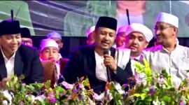 Ket foto. Tausiyah Habib Musthofa Alaydrus di Lawang Bersholawat 