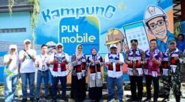 Ket foto. Wakil Bupati Malang, Lathifah Shohib bersama pejabat PLN Malang dan Forkopimcam Kepalnjen