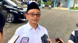 Ket foto. Ketua DPC HKTI Kabupaten Malang H. Makhrus Sholeh saat diwawancara awak media di Pendopo Agung Kabupaten Malang 