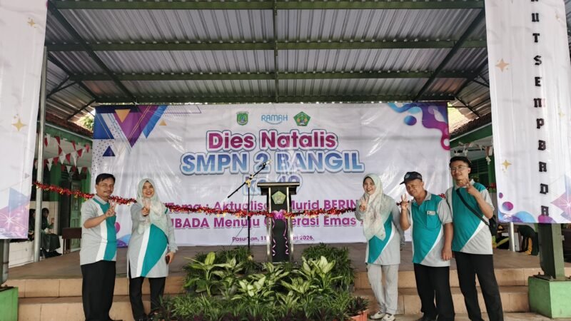 Dokumen foto: peserta lomba Dies Natalies SMPN2 Bangil